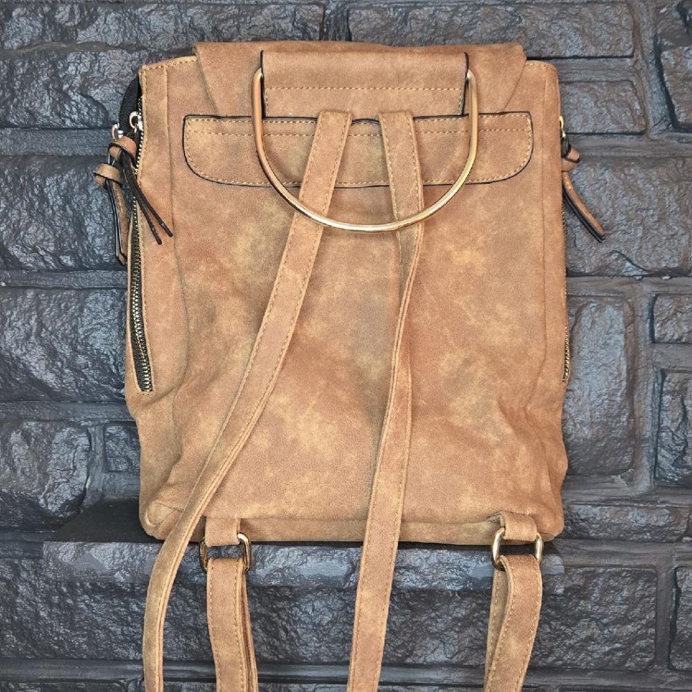 🦚 Suede looking Backpack - Picture 2 of 2